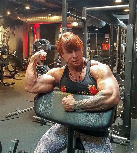 Barbara Carita: The Giant of IFBB Pro Bodybuilding and Muscle。